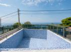 Villa 200 m2 in Šušanj, Bar mit Pool, Garage und Panoramablick auf das Meer