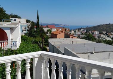 Renoviertes Haus in Sutomore mit separaten Zimmern und Meerblick, ideal zu vermieten