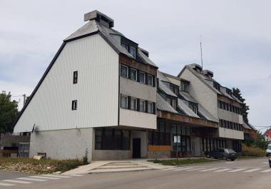 Große 60m2 Wohnung in Zhablyak 1 + 2 zum Verkauf und Renovierung