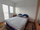 Sonnige breite Wohnung 60 m2 in Donja Lastva zum Verkauf 250 m vom Meer entfernt