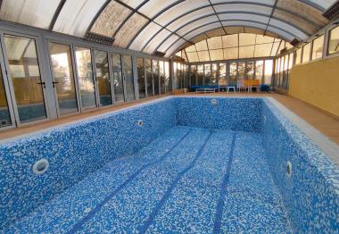 Neues 2-stöckiges Haus in Kavach zum Verkauf mit Pool