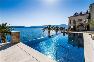 Exklusive Wohnung in Porto Montenegro Tivat zum Verkauf mit 2 Schlafzimmern Meerblick