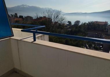 Wohnung kaufen in Baošići