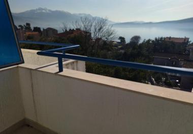 Wohnung mit 1 Schlafzimmer und 2 Terrassen in Baoshichi, Herceg Novi