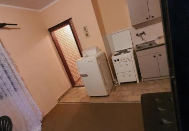 Studio-Wohnung zum Verkauf in Baosici, Herceg Novi 300 vom Meer entfernt