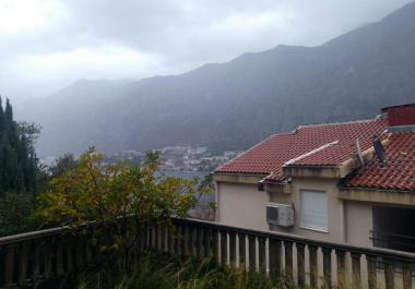 Neue Zweizimmerwohnung in Muo Kotor mit Meerblick