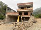 Neues im Bau befindliches Haus in Dobra Voda mit Meerblick und Bergen
