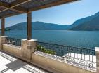 Ausverkauft : Luxusvilla in Risan mit Pool und privatem Bootsparkplatz