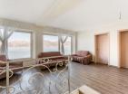 Luxuriöse Familienvilla mit Privatstrand und Panoramablick auf die Bucht von Tivat