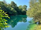 Abgeschiedenes Montenegro-Haus mit Pool, Obstgarten, Zugang zum Fluss