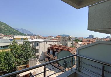 Wohnung zu verkaufen in Budva