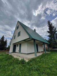 Atemberaubendes legalisiertes 3-stöckiges Haus mit Bergblick in Žabljak für das ganze Jahr