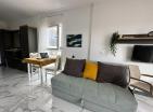 Neues atemberaubendes Studio-Apartment mit Meerblick in einer Bar in der Emerald Residence