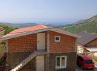 3-stöckiges Haus mit Berg-und Meerblick in rauer Ausführung in Sutomore