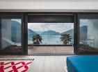 Luxuriöse 6-Zimmer-Villa in erster Linie mit Meerblick und Pool in Morinj, Kotor