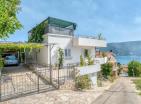 Luxuriöse 2-stöckige Villa mit Meerblick in Herceg Novi mit Pool und Terrasse