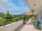 Luxuriöse 2-stöckige Villa mit Meerblick in Herceg Novi mit Pool und Terrasse