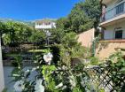 Atemberaubendes Haus mit Meerblick und Obstgarten in Sutomore. Muss man gesehen haben!
