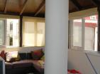 Atemberaubende Montenegro 1-Zimmer-Wohnung 64 m2 in 100 m vom Meer entfernt, voll möbliert