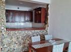 Meerblick-Wohnung 68 m2 in Bar, Montenegro, nur 100 m vom Meer entfernt