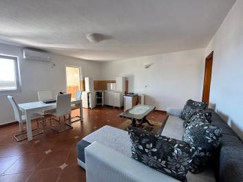 Luxuriöses 3-stöckiges Mini-Hotel mit Meerblick und 11 separaten Apartments