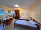 Luxuriöses 3-stöckiges Mini-Hotel mit Meerblick und 11 separaten Apartments