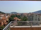 Atemberaubende Maisonette-Wohnung 47 m2 mit Meerblick in Budva, Montenegro