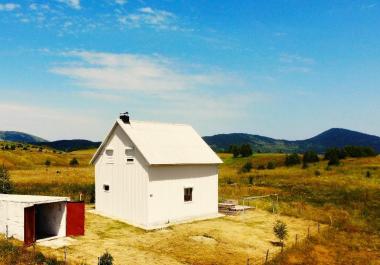 Gemütliches Haus mit Bergblick 75 m2 in Zhablyak, gut zu vermieten