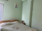 Große Wohnung 72 m2 in Budva mit 1 Schlafzimmer, 2 Terrassen und Pool in Lux House