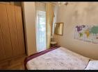 Große Wohnung 72 m2 in Budva mit 1 Schlafzimmer, 2 Terrassen und Pool in Lux House