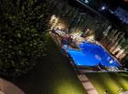 Luxusvilla in Podgorica, Montenegro mit Pool und großem Grundstück