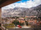 Luxuswohnungen in Residenz mit Meerblick neben Kotor, Montenegro