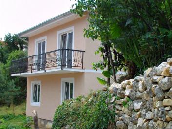 2-stöckiges Haus mit Meerblick zum Verkauf in der Bucht von Boka-Kotor