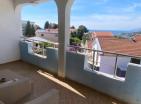 Luxuriöses 200 m2 großes Haus mit Meerblick in Utjeha, Montenegro