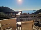 Luxuriöses Penthouse 202 m2 in Petrovac mit Meerblick und Dachterrasse