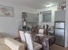 Meerblick-Wohnung 54 m2 mit Pool in Petrovac zu verkaufen