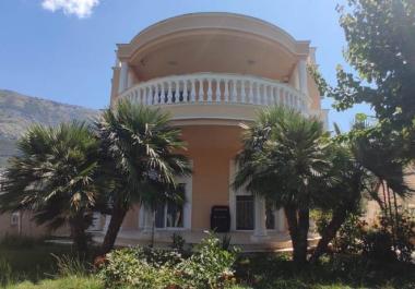 Villa in Sutomore