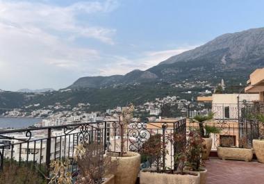 Luxuriöses Penthouse am Meer mit atemberaubendem Blick in Dobra Voda