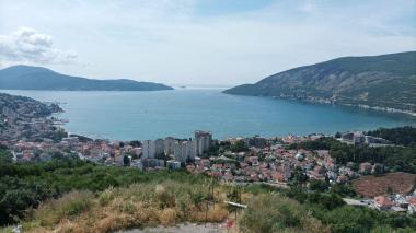 Grundstück mit Meerblick 538 m2 in Herceg Novi