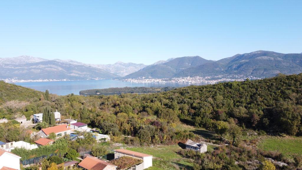 Grundstück 464 m2 in Bogišići zum Bau einer Villa mit Panoramablick auf das Meer