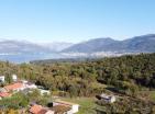 Grundstück 464 m2 in Bogišići zum Bau einer Villa mit Panoramablick auf das Meer