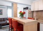 Renovierte möblierte Wohnung mit zwei Schlafzimmern 55 m2 im Zentrum von Tivat