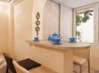 Gemütliches studio-apartment in Budva, 29 sq. m. mit hochwertigen Interieur-Dekoration
