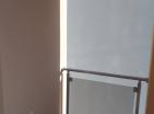 Neue hochwertige Wohnung am Meer mit Terrasse und Meerblick in Sutomore