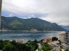 Atemberaubende Meerblick-Wohnung 78 m2 mit Pool in Dobrota, Kotor