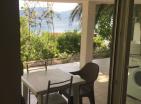 Malerisches 3-stöckiges Haus in Krašići mit Meerblick, 30 m vom Meer entfernt