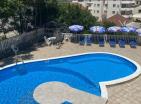 Traumhafte Strandwohnung in Kotor-Bay Residence in Risan mit Pool und Terrasse