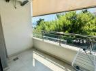 Moderne Meerblick-Wohnung 55 m2 in Becici mit großer Terrasse