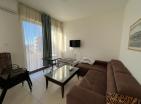 Meerblick 1-Zimmer-Wohnung 39 m2 in Becici mit Pool, 400 m zum Strand