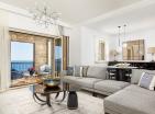 Exklusives Meerblick-Penthouse in Lustica Bay mit Poolzugang